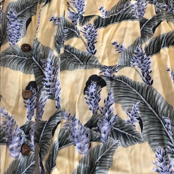 Tommy Bahama Tropical Shirt - Picture 3 of 7